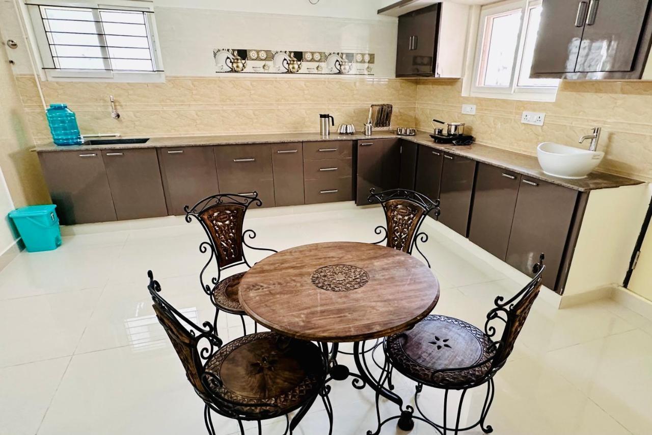 Tirupati Homestay - Ragunatha Resorts - 3Bhk Ac Apartments For Large Families - Free Breakfast - Flyover To Alipiri Gate - Wifi - Android Tv - - Easy Access To Visit All Temples Ngoại thất bức ảnh