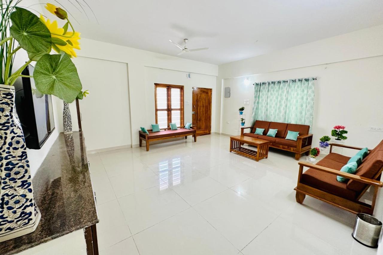 Tirupati Homestay - Ragunatha Resorts - 3Bhk Ac Apartments For Large Families - Free Breakfast - Flyover To Alipiri Gate - Wifi - Android Tv - - Easy Access To Visit All Temples Ngoại thất bức ảnh