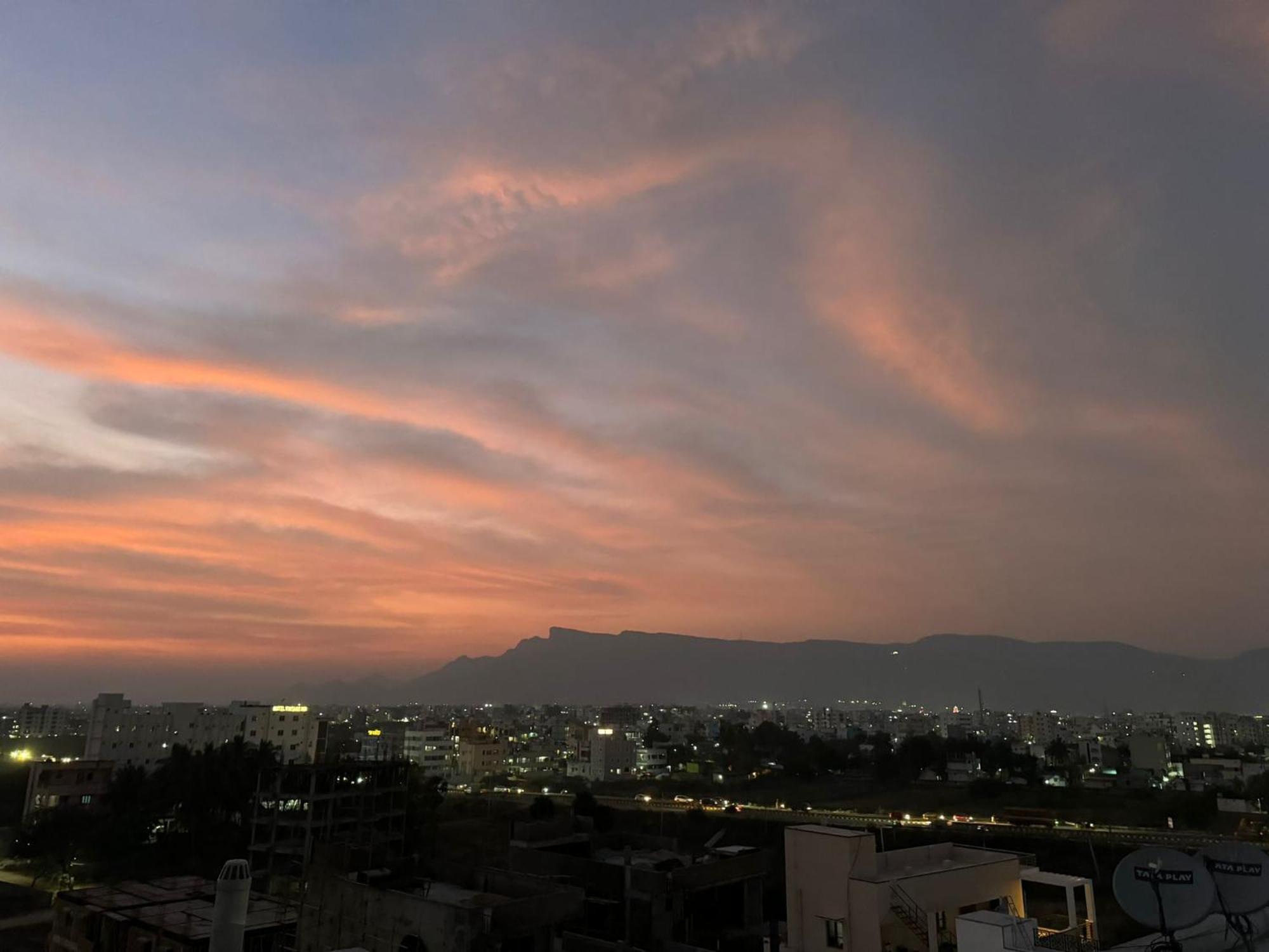 Tirupati Homestay - Ragunatha Resorts - 3Bhk Ac Apartments For Large Families - Free Breakfast - Flyover To Alipiri Gate - Wifi - Android Tv - - Easy Access To Visit All Temples Ngoại thất bức ảnh